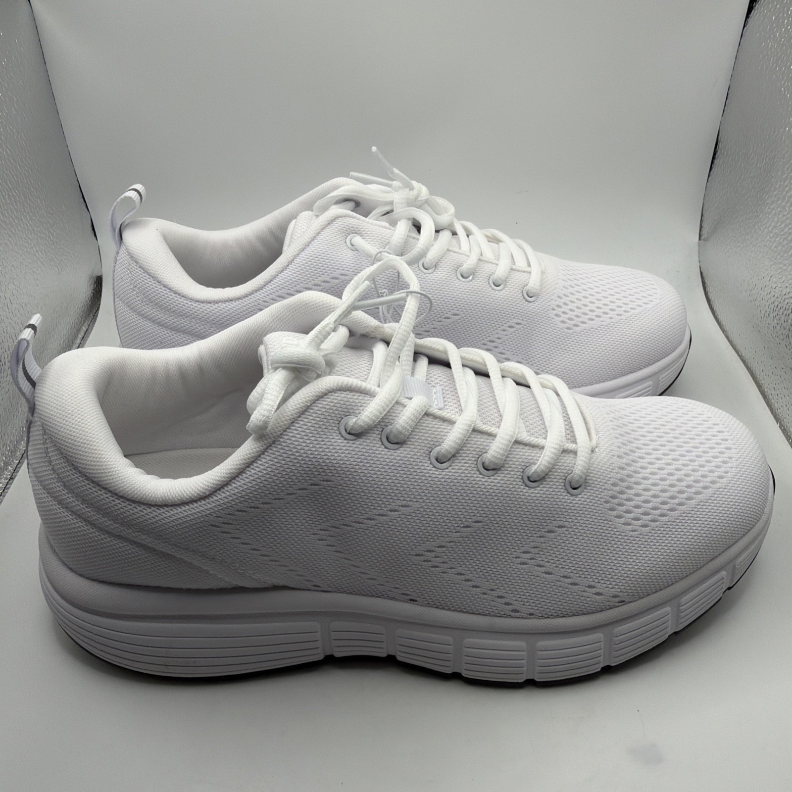 Kirkland Signature Men's Sneaker Comfort Walker Shoes White - New! Size 9 — image 7 of 8